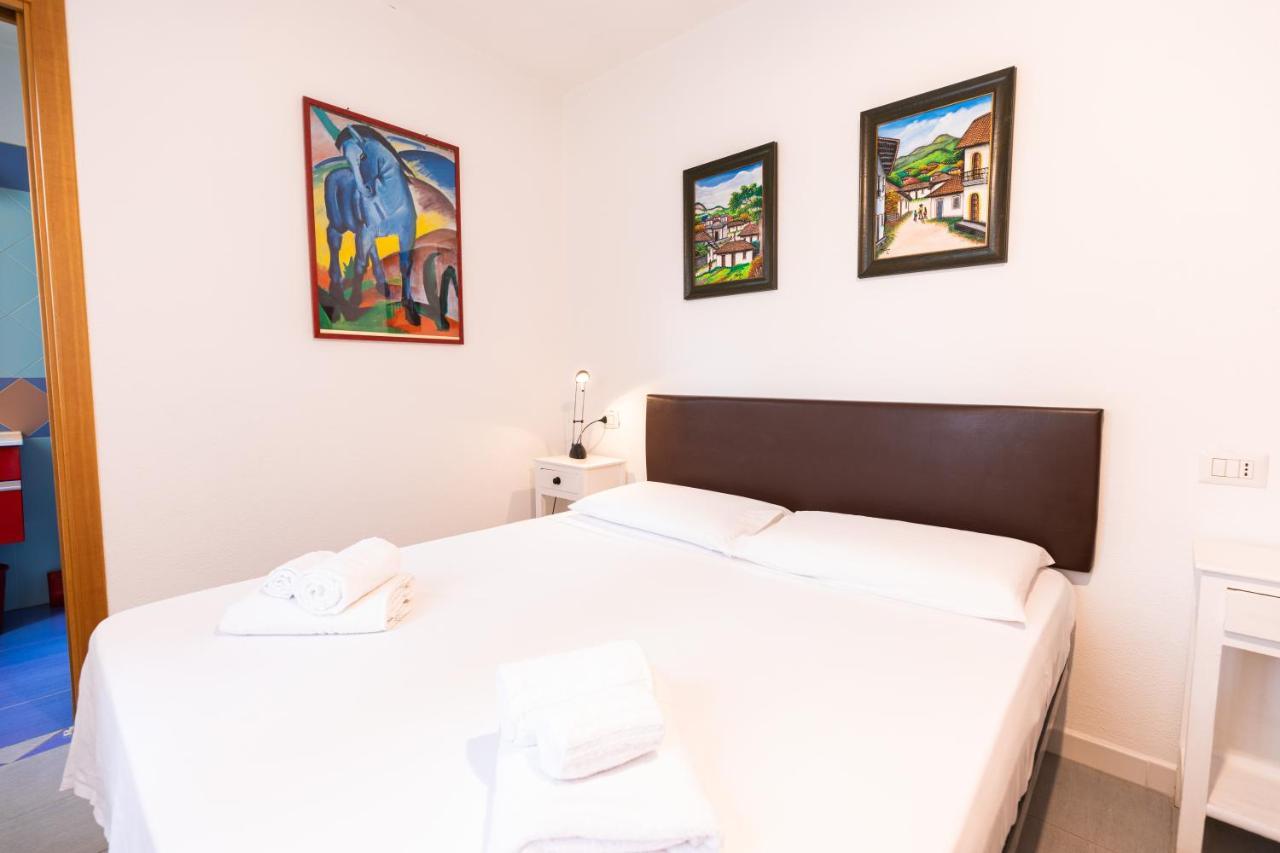 Theo'S Rooms 奧爾比亞 外观 照片